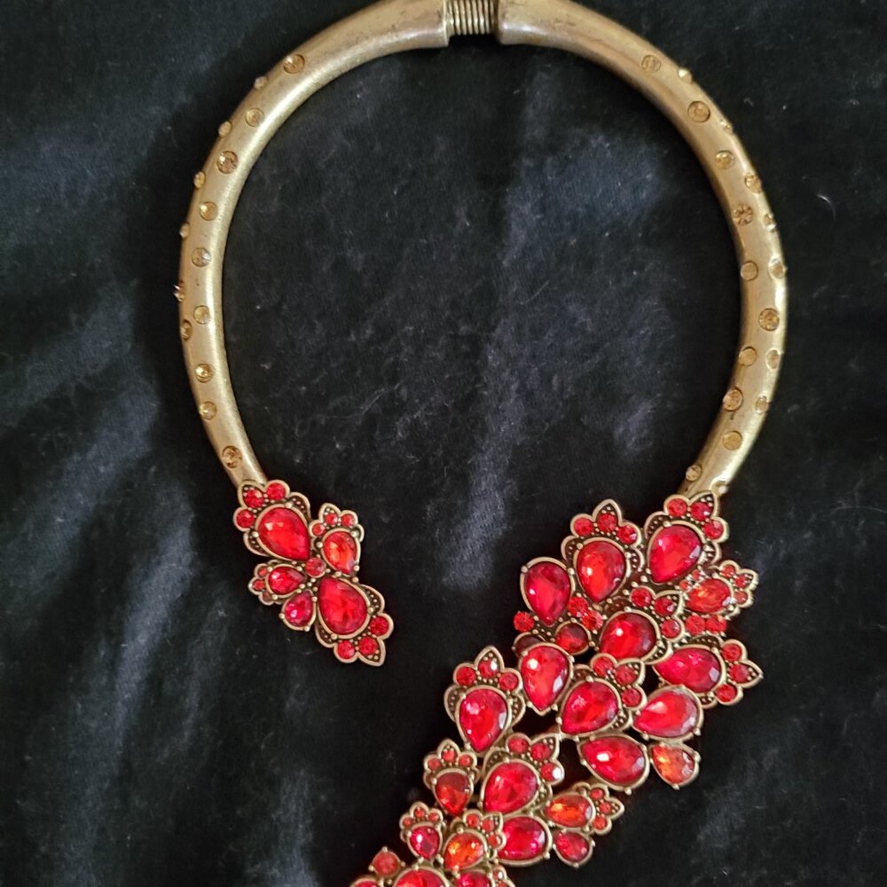 Oscar de la Renta Red Crystal Gold Plated 24K Open Necklace